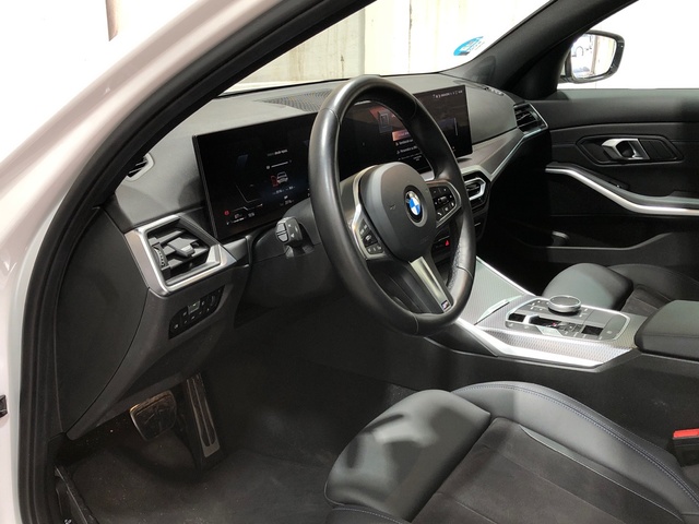 BMW Serie 3 318d color Blanco. Año 2024. 110KW(150CV). Diésel. En concesionario Movilnorte El Plantio de Madrid