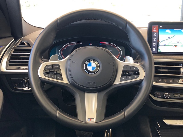 BMW X3 xDrive20d color Azul. Año 2024. 140KW(190CV). Diésel. En concesionario Vehinter Getafe de Madrid