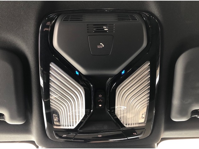 BMW X3 xDrive20d color Azul. Año 2024. 140KW(190CV). Diésel. En concesionario Vehinter Getafe de Madrid