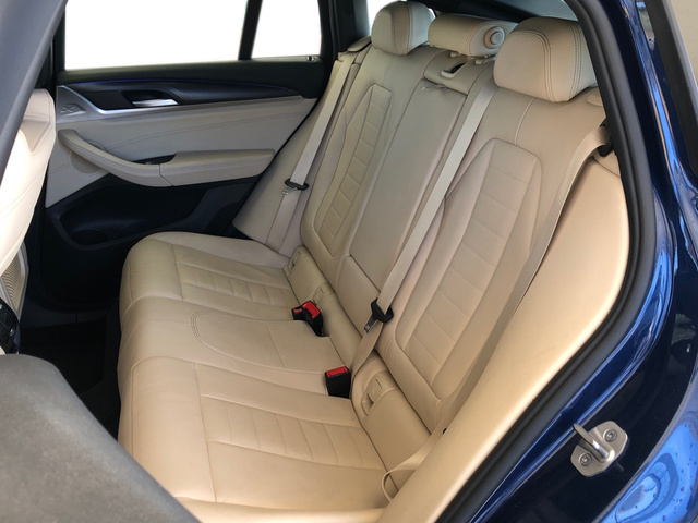 BMW X4 xDrive30d color Azul. Año 2020. 210KW(286CV). Diésel. En concesionario Vehinter Alcorcón de Madrid