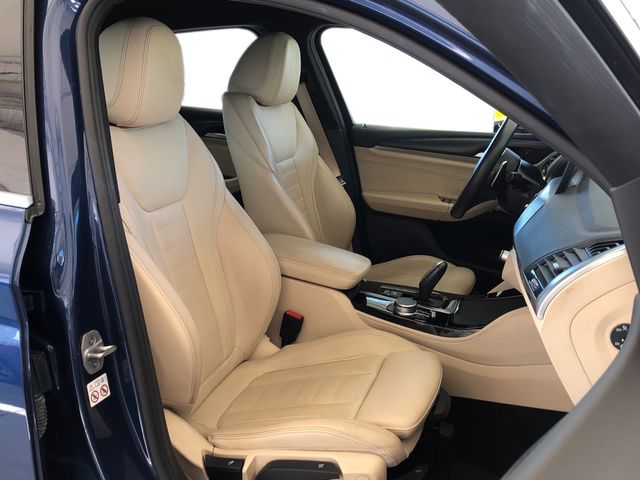 BMW X4 xDrive30d color Azul. Año 2020. 210KW(286CV). Diésel. En concesionario Vehinter Alcorcón de Madrid