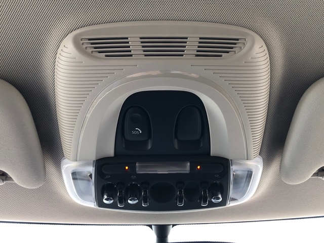 fotoG 17 del MINI MINI 3 Puertas Cooper 100 kW (136 CV) 136cv Gasolina del 2021 en Madrid