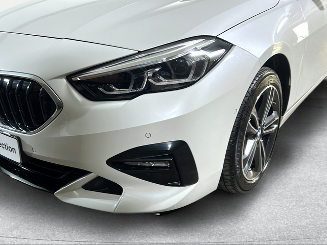 BMW Serie 2 218d Gran Coupe color Blanco. Año 2024. 110KW(150CV). Diésel. En concesionario San Pablo Motor | Su Eminencia de Sevilla