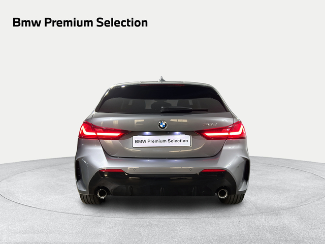 BMW Serie 1 118d color Gris. Año 2024. 110KW(150CV). Diésel. En concesionario San Pablo Motor | Su Eminencia de Sevilla