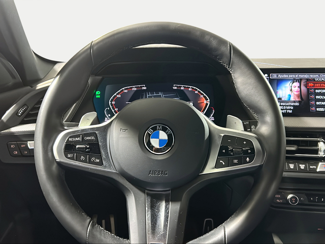 BMW Serie 1 118d color Gris. Año 2024. 110KW(150CV). Diésel. En concesionario San Pablo Motor | Su Eminencia de Sevilla