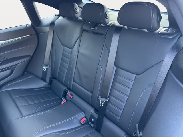 BMW i4 M50 color Blanco. Año 2025. 400KW(544CV). Eléctrico. En concesionario GANDIA Automoviles Fersan, S.A. de Valencia