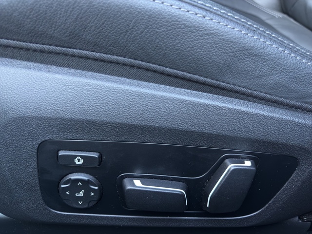 BMW i4 M50 color Blanco. Año 2025. 400KW(544CV). Eléctrico. En concesionario GANDIA Automoviles Fersan, S.A. de Valencia