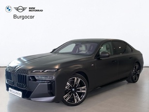 Fotos de BMW Serie 7 740d color Gris. Año 2025. 220KW(299CV). Diésel. En concesionario Motor Gorbea de Álava