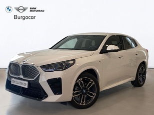 Fotos de BMW iX2 eDrive20 color Blanco. Año 2025. 150KW(204CV). Eléctrico. En concesionario Motor Gorbea de Álava