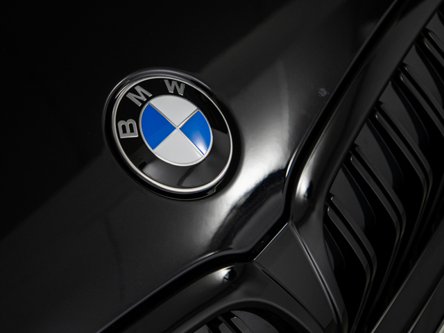 BMW Serie 3 318d Touring color Negro. Año 2024. 110KW(150CV). Diésel. En concesionario BMW Fuenteolid Valladolid de Valladolid