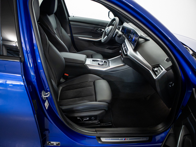 BMW Serie 3 320d color Azul. Año 2024. 140KW(190CV). Diésel. En concesionario BMW Fuenteolid Valladolid de Valladolid