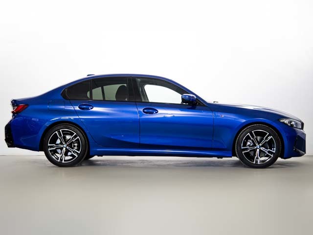 BMW Serie 3 320d color Azul. Año 2024. 140KW(190CV). Diésel. En concesionario BMW Fuenteolid Valladolid de Valladolid