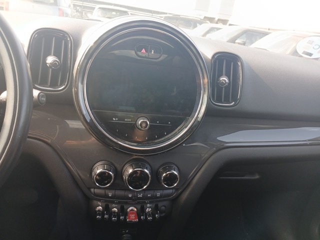 fotoG 6 del MINI MINI Countryman Cooper 100 kW (136 CV) 136cv Gasolina del 2021 en Vizcaya
