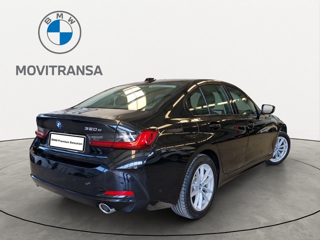 Foto 4 BMW Serie 3 320e 150 kW (204 CV)