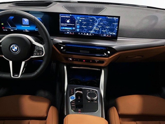 BMW i4 eDrive35 color Negro. Año 2025. 210KW(286CV). Eléctrico. En concesionario Engasa S.A. de Valencia