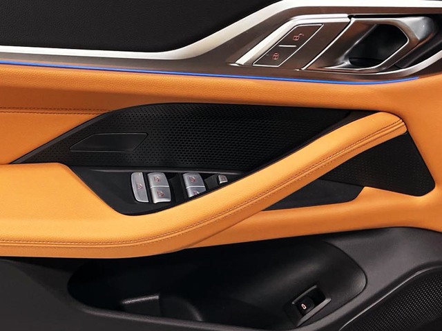 BMW i4 eDrive35 color Negro. Año 2025. 210KW(286CV). Eléctrico. En concesionario Engasa S.A. de Valencia