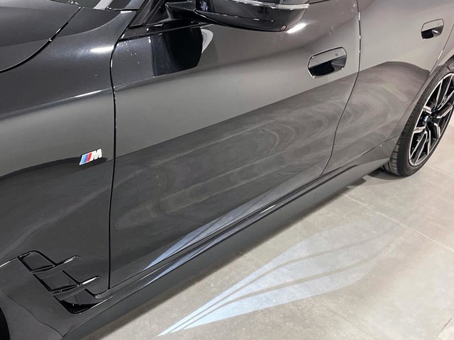 BMW i4 eDrive35 color Negro. Año 2025. 210KW(286CV). Eléctrico. En concesionario Engasa S.A. de Valencia