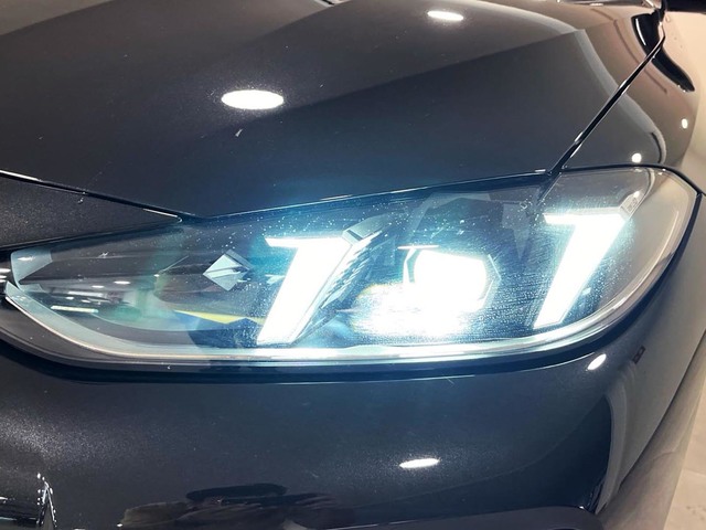 BMW i4 eDrive35 color Negro. Año 2025. 210KW(286CV). Eléctrico. En concesionario Engasa S.A. de Valencia