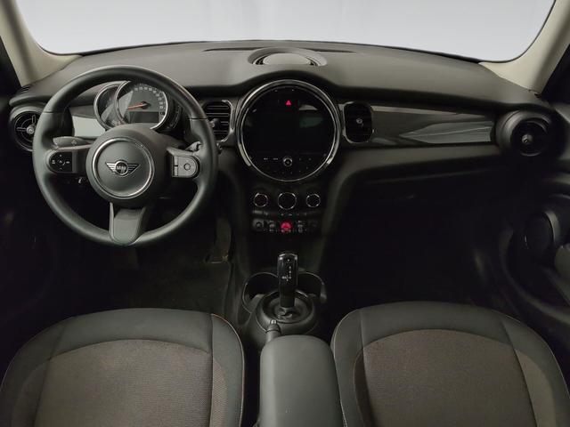 fotoG 6 del MINI MINI 5 Puertas Cooper 100 kW (136 CV) 136cv Gasolina del 2021 en Málaga