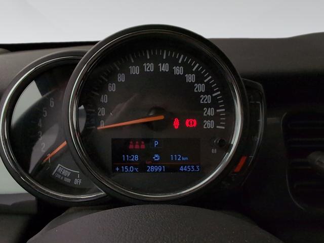 fotoG 12 del MINI MINI 5 Puertas Cooper 100 kW (136 CV) 136cv Gasolina del 2021 en Málaga