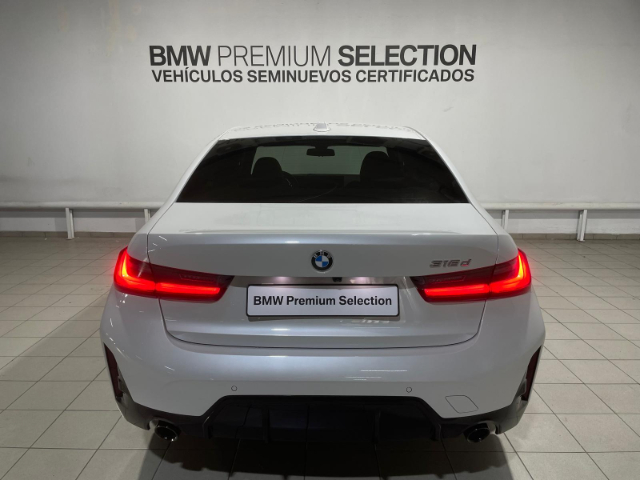 BMW Serie 3 318d color Blanco. Año 2024. 110KW(150CV). Diésel. En concesionario Hispamovil Elche de Alicante
