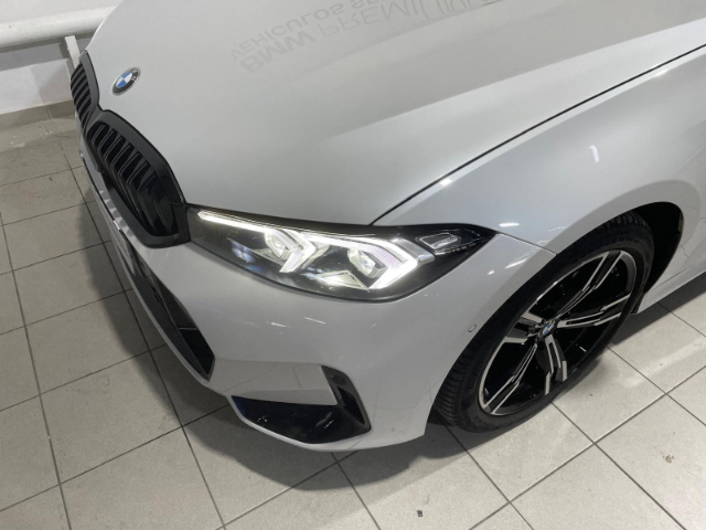 BMW Serie 3 320d color Blanco. Año 2024. 140KW(190CV). Diésel. En concesionario Hispamovil, Orihuela de Alicante