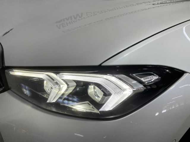 BMW Serie 3 320d color Blanco. Año 2024. 140KW(190CV). Diésel. En concesionario Hispamovil, Orihuela de Alicante