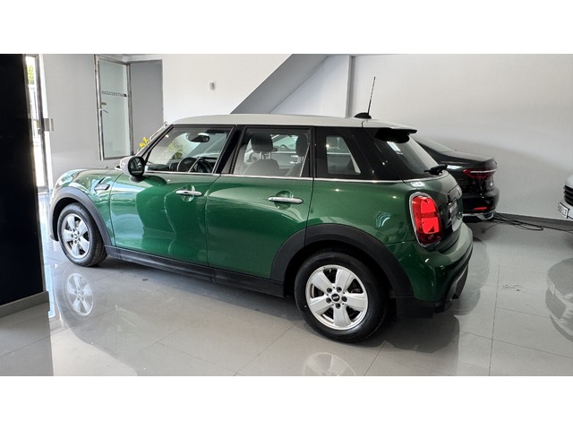 MINI MINI 5 Puertas Cooper 100 kW (136 CV)