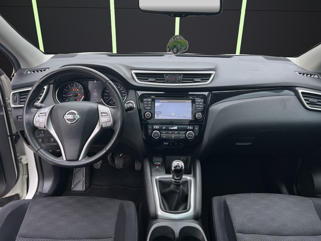 Nissan Qashqai DIG-T 115 Visia 4x2 85 kW (115 CV)