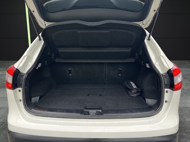 Nissan Qashqai DIG-T 115 Visia 4x2 85 kW (115 CV)