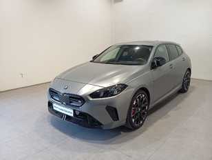 Fotos de BMW Serie 1 M135i color Gris. Año 2024. 221KW(300CV). Gasolina. En concesionario MOTOR MUNICH S.A.U  - Terrassa de Barcelona