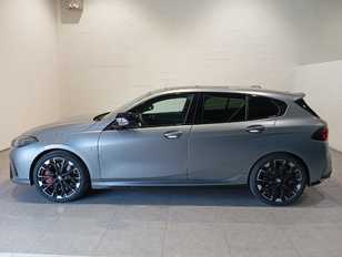 Fotos de BMW Serie 1 M135i color Gris. Año 2024. 221KW(300CV). Gasolina. En concesionario MOTOR MUNICH S.A.U  - Terrassa de Barcelona