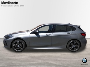 Fotos de BMW Serie 1 118i color Gris. Año 2024. 103KW(140CV). Gasolina. En concesionario Movilnorte El Carralero de Madrid