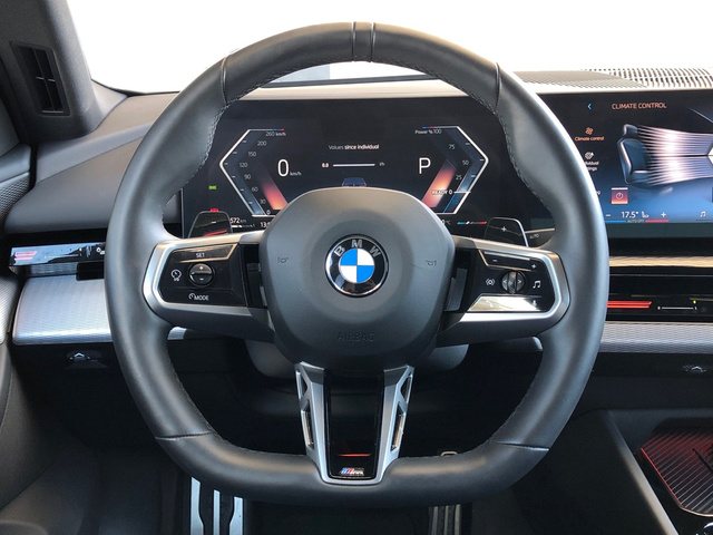 BMW Serie 5 520d color Negro. Año 2024. 145KW(197CV). Diésel. En concesionario Vehinter Getafe de Madrid