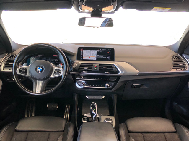 BMW X4 xDrive20d color Negro. Año 2021. 140KW(190CV). Diésel. En concesionario Vehinter Getafe de Madrid