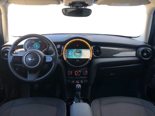 fotoG 6 del MINI MINI 5 Puertas Cooper 100 kW (136 CV) 136cv Gasolina del 2021 en Madrid