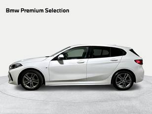 Fotos de BMW Serie 1 118i color Blanco. Año 2021. 103KW(140CV). Gasolina. En concesionario San Pablo Motor | Su Eminencia de Sevilla