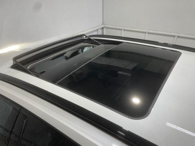 BMW Serie 3 320d Touring color Blanco. Año 2020. 140KW(190CV). Diésel. En concesionario Hispamovil, Torrevieja de Alicante