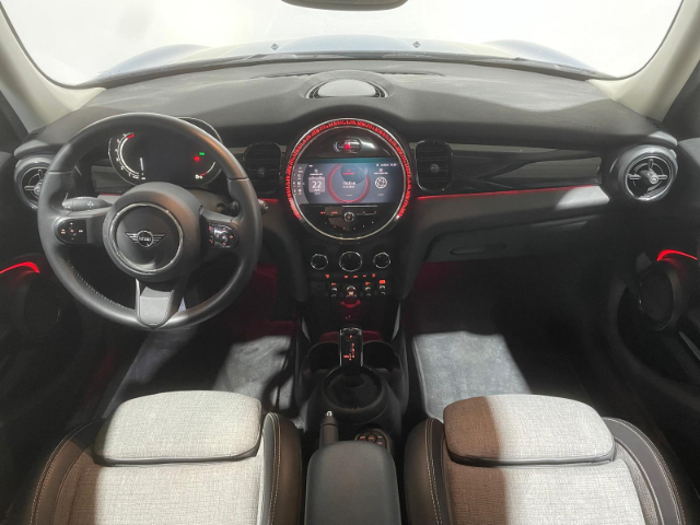 fotoG 6 del MINI MINI 5 Puertas Cooper 100 kW (136 CV) 136cv Gasolina del 2022 en Alicante