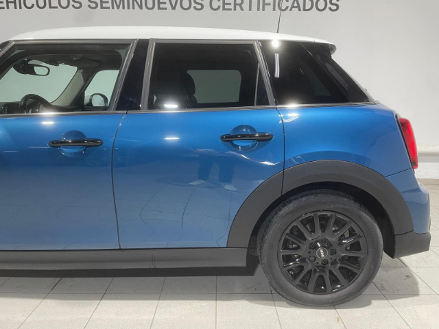 fotoG 13 del MINI MINI 5 Puertas Cooper 100 kW (136 CV) 136cv Gasolina del 2022 en Alicante