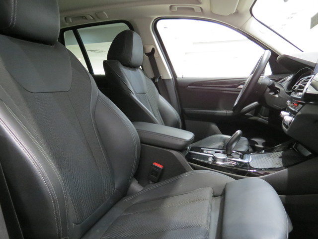 BMW X3 xDrive20d color Gris. Año 2019. 140KW(190CV). Diésel. En concesionario GANDIA Automoviles Fersan, S.A. de Valencia