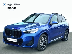 Fotos de BMW X1 sDrive18d color Azul. Año 2024. 110KW(150CV). Diésel. En concesionario Triocar Gijón (Bmw y Mini) de Asturias