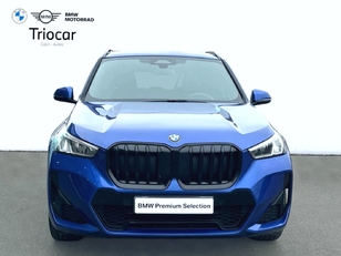 Fotos de BMW X1 sDrive18d color Azul. Año 2024. 110KW(150CV). Diésel. En concesionario Triocar Gijón (Bmw y Mini) de Asturias