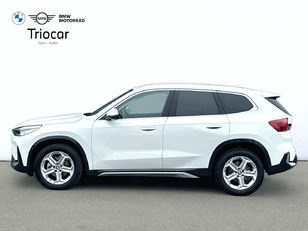 Fotos de BMW X1 sDrive18d color Blanco. Año 2024. 110KW(150CV). Diésel. En concesionario Triocar Gijón (Bmw y Mini) de Asturias
