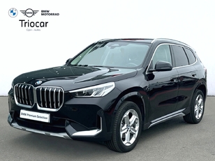 Fotos de BMW X1 sDrive18d color Negro. Año 2024. 110KW(150CV). Diésel. En concesionario Triocar Gijón (Bmw y Mini) de Asturias