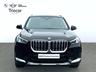Fotos de BMW X1 sDrive18d color Negro. Año 2024. 110KW(150CV). Diésel. En concesionario Triocar Gijón (Bmw y Mini) de Asturias