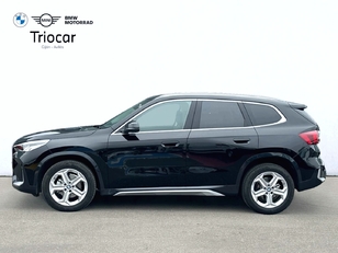 Fotos de BMW X1 sDrive18d color Negro. Año 2024. 110KW(150CV). Diésel. En concesionario Triocar Gijón (Bmw y Mini) de Asturias