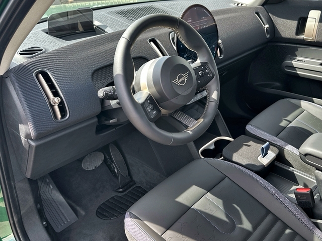 fotoG 14 del MINI MINI Countryman E 150 kW (204 CV) 204cv Eléctrico del 2025 en Asturias