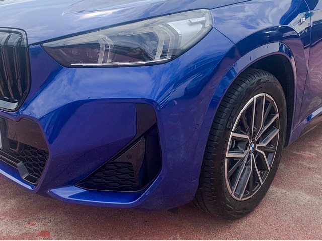 BMW X1 sDrive18d color Azul. Año 2024. 110KW(150CV). Diésel. En concesionario Celtamotor Pontevedra de Pontevedra