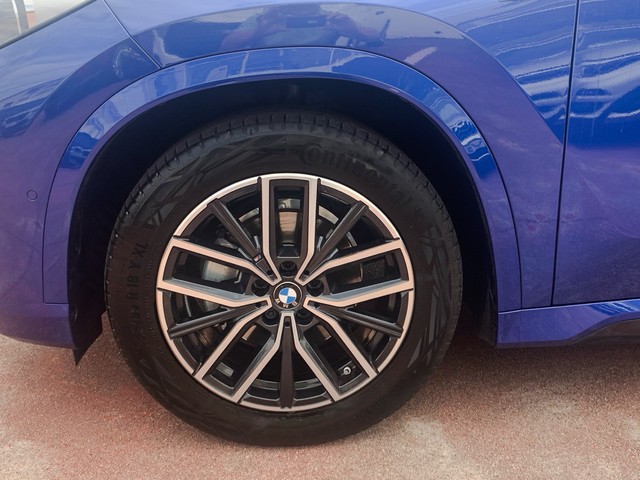 BMW X1 sDrive18d color Azul. Año 2024. 110KW(150CV). Diésel. En concesionario Celtamotor Pontevedra de Pontevedra